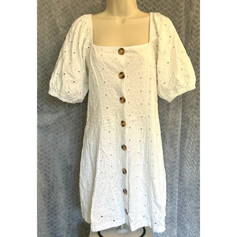 Eyelet Summer Dress All Over Daisy Floral Size 8 Cottagecore Coastal Puff Sleeve